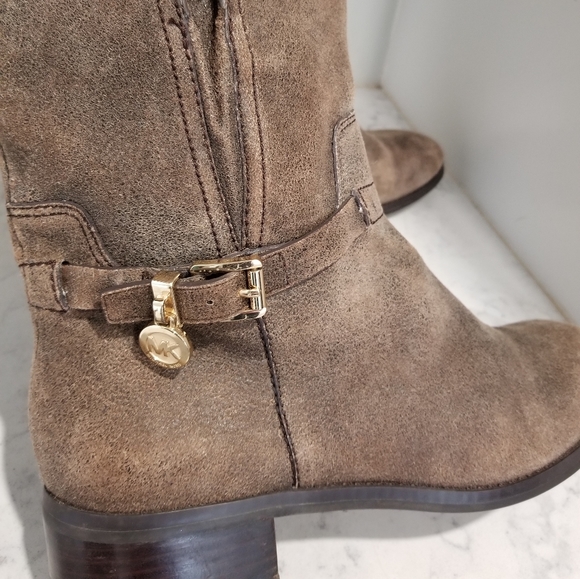 👢MICHAEL KORS LEATHER BOOTS - Picture 4 of 9